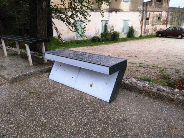 Solarne klupe mladog solinskog izumitelja postavljene u još dva grada